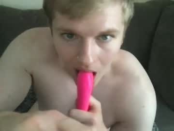 WebCam for bigassblondboy19