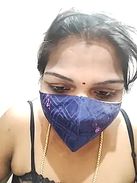 Stripchat sex cam aadhavi