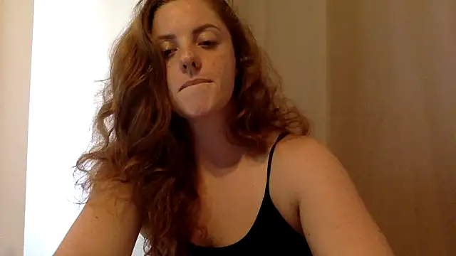 Stripchat sex cam GingerFlames