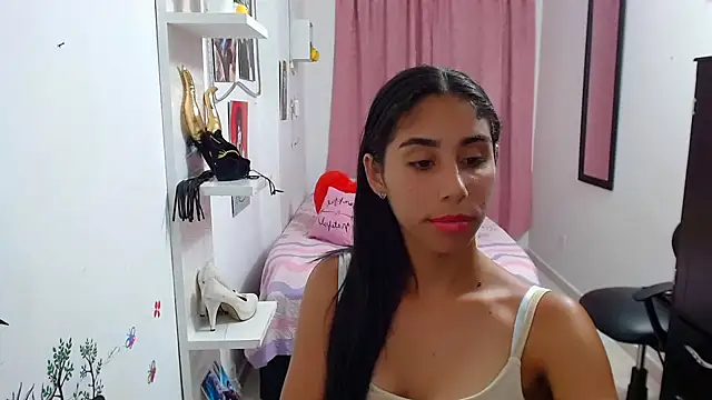 Stripchat sex cam sophy_miller3