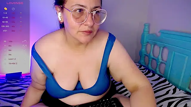 Stripchat sex cam ginnylicious7