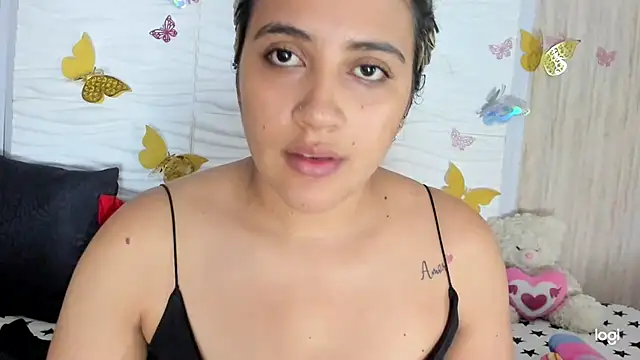 Stripchat sex cam miajjones